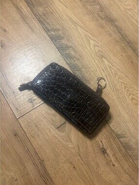 Brown Crocodile Pattern Faux Leather Wallet with Multiple Card Slots